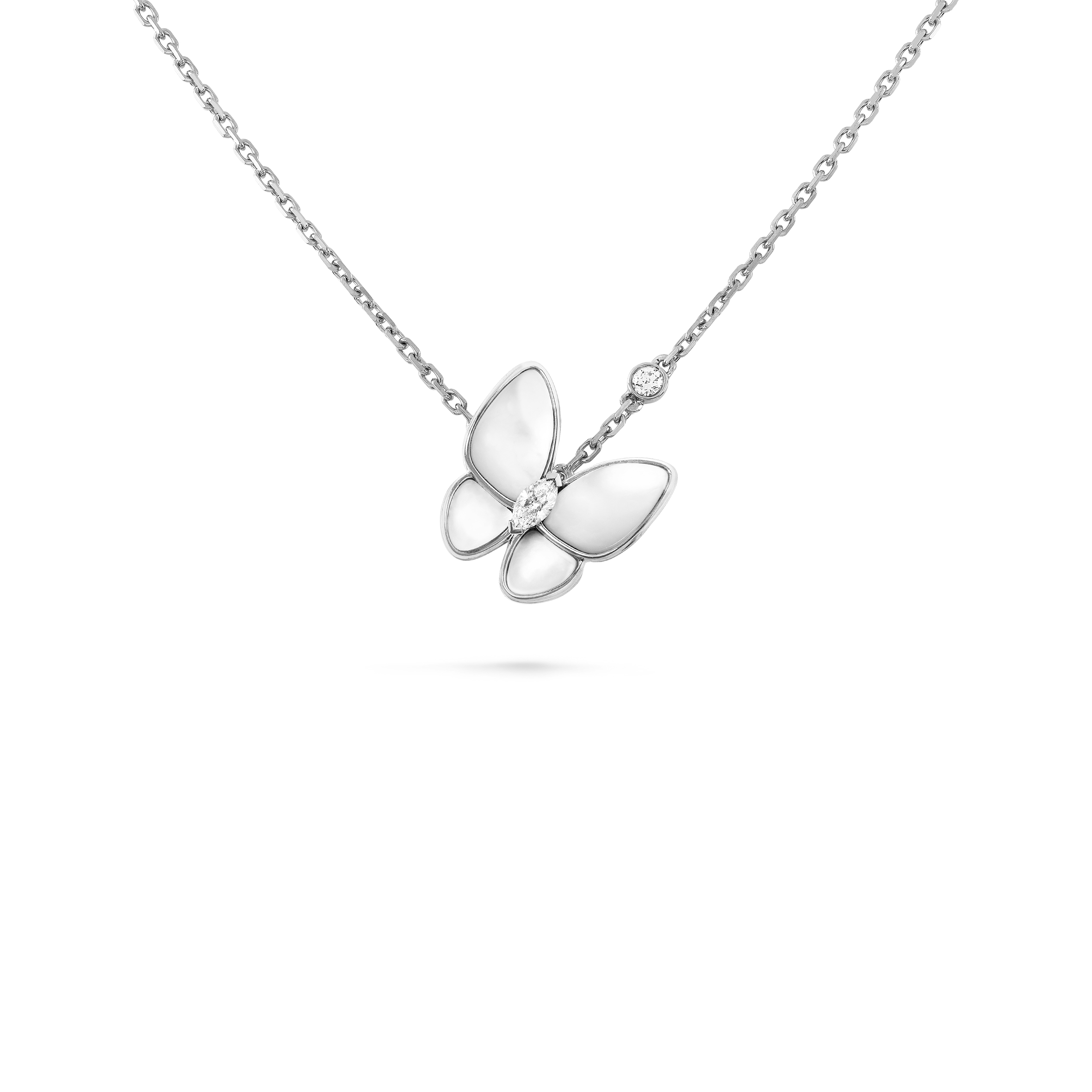 V*N CL*F arpels two butterfly pendant vcaro8f100